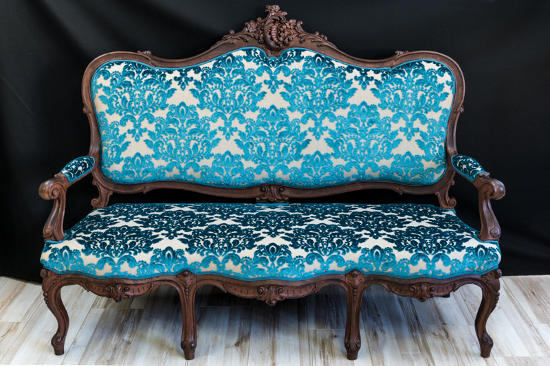 Sofa um 1900, nachher